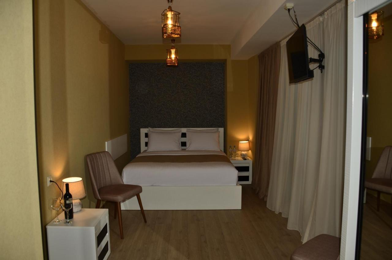 Vere Corner Hotel Tbilisi Exterior foto